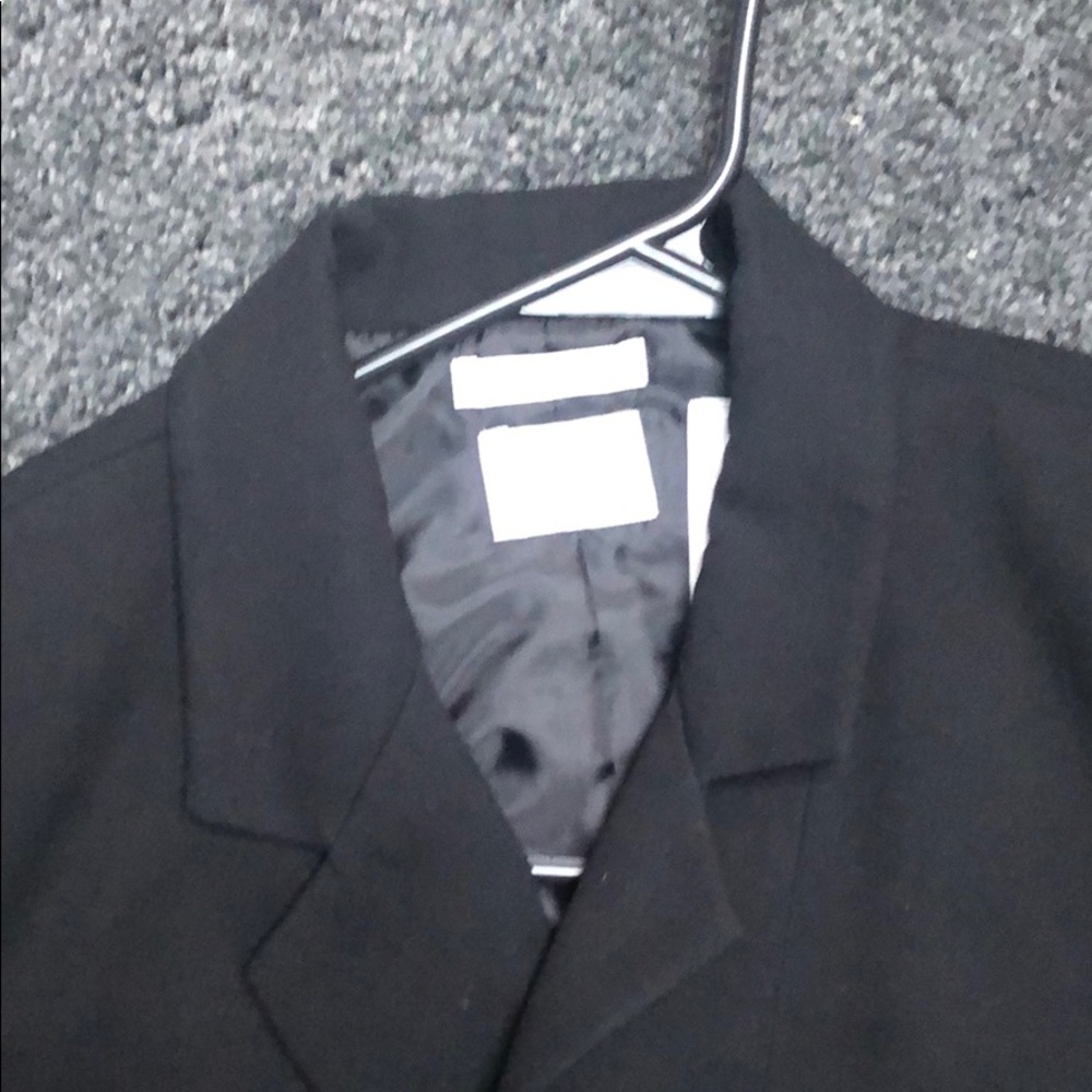 Blazer - Picture 2 of 2